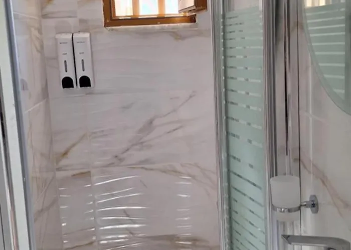 Mani Holidays Néon Oítilon